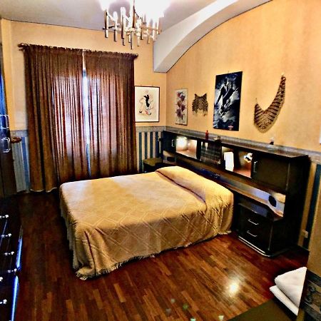 Elegante Appartamento Vicino Al Centro Turin Extérieur photo