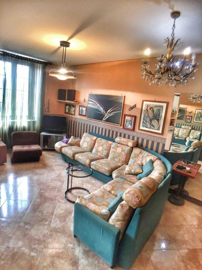Elegante Appartamento Vicino Al Centro Turin Extérieur photo